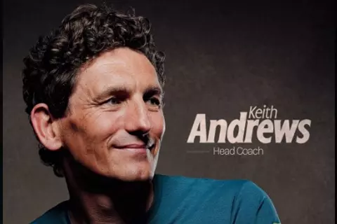 مدرب الركلات الثابتة أصبح "الرجل الأول".. كيث أندروز مديرا فنيا لبرينتفورد 